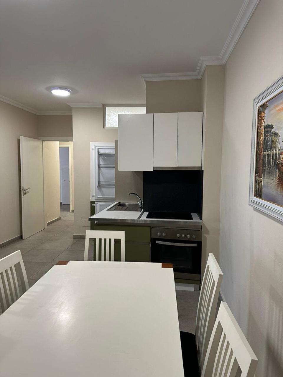 Deluxe Apartments With Balcony Shëngjin Екстериор снимка