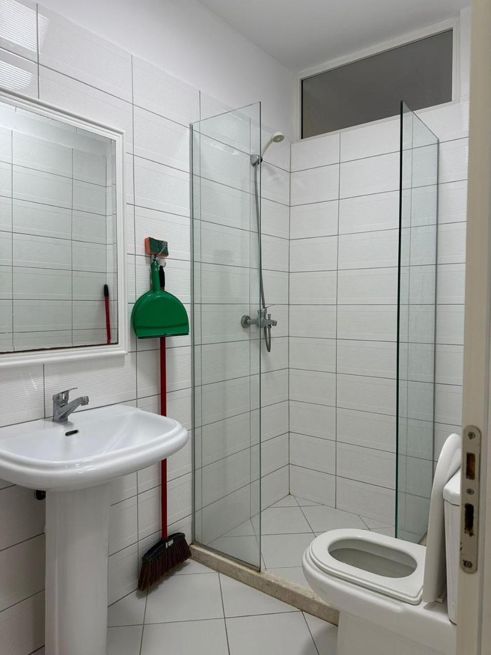 Deluxe Apartments With Balcony Shëngjin Екстериор снимка
