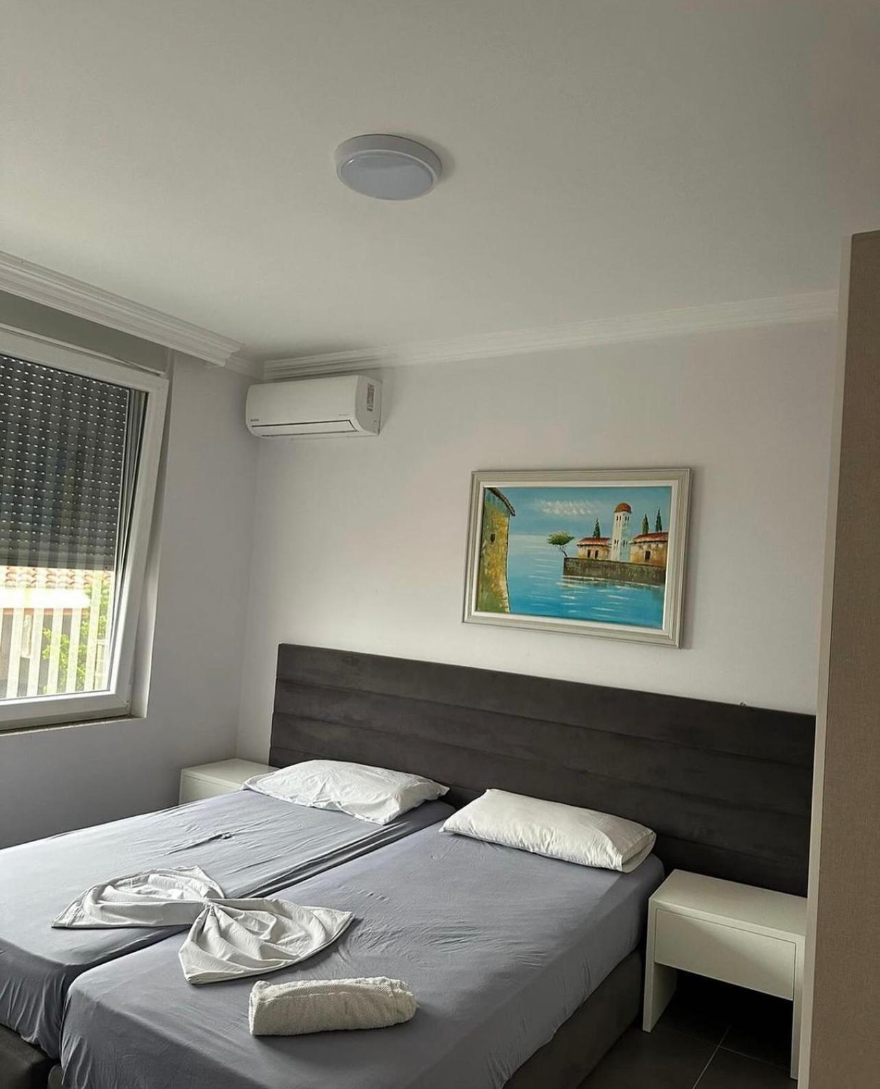 Deluxe Apartments With Balcony Shëngjin Екстериор снимка